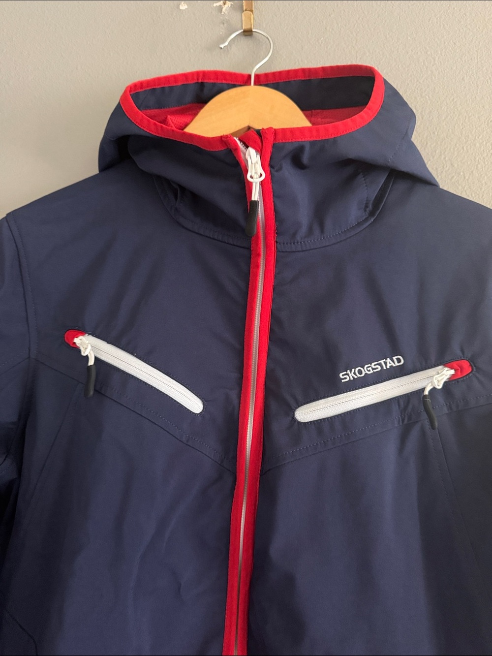 Skogstad Softshell Jacket - Picture 3 of 10